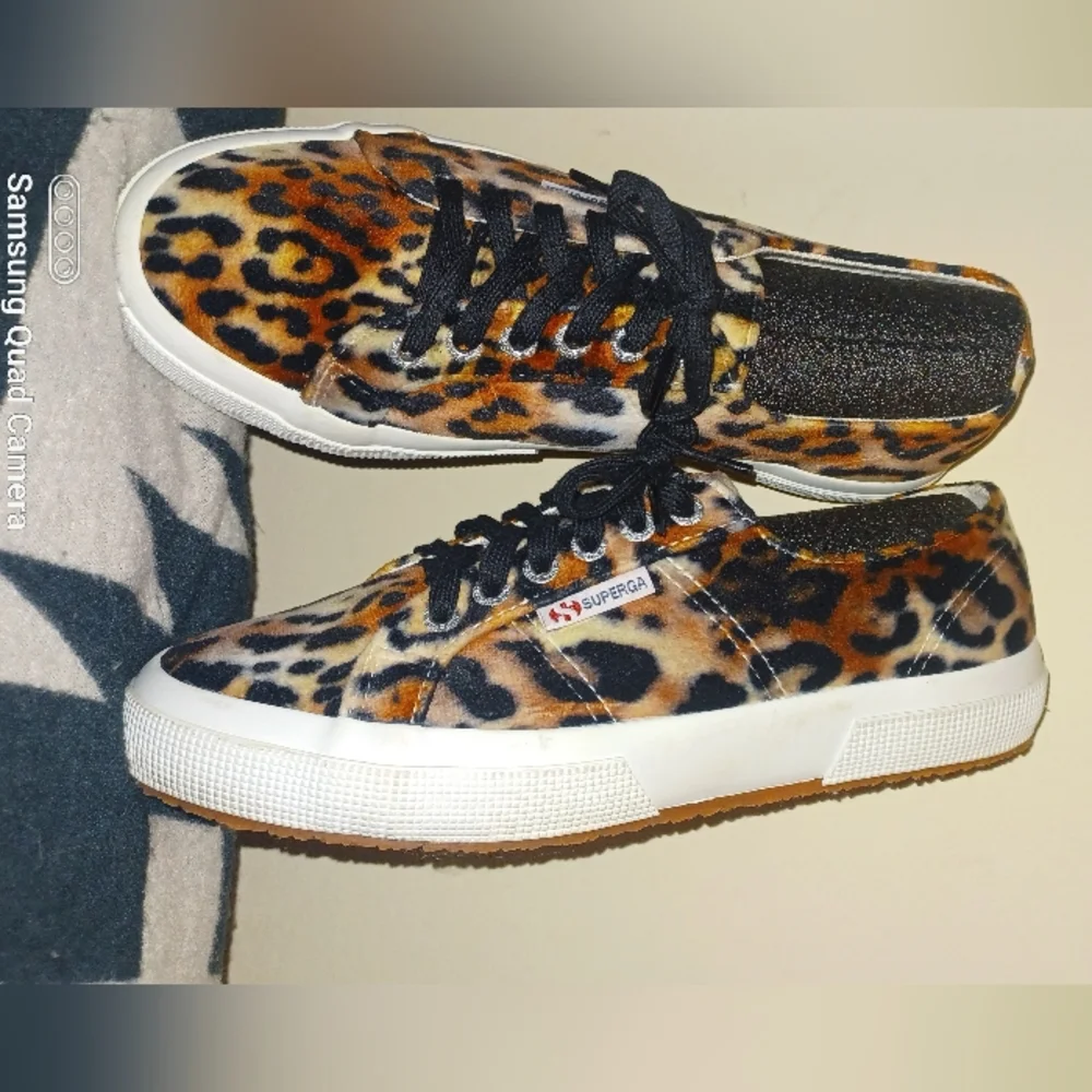 SUPERGA - Picture 2 of 4